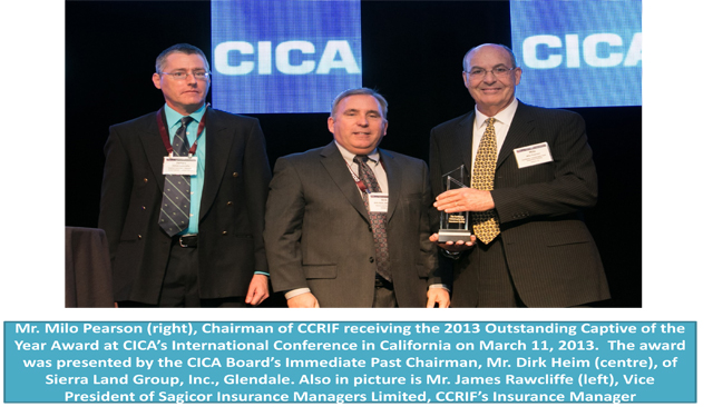 CCRIF Chairman receiving the 2013 Outstanding Captive of the Year Award